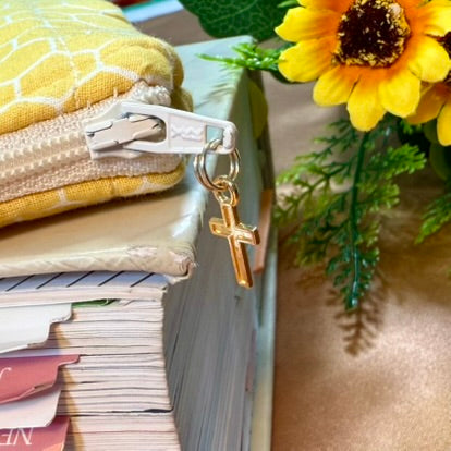 Honey Quilted Book Sleeve