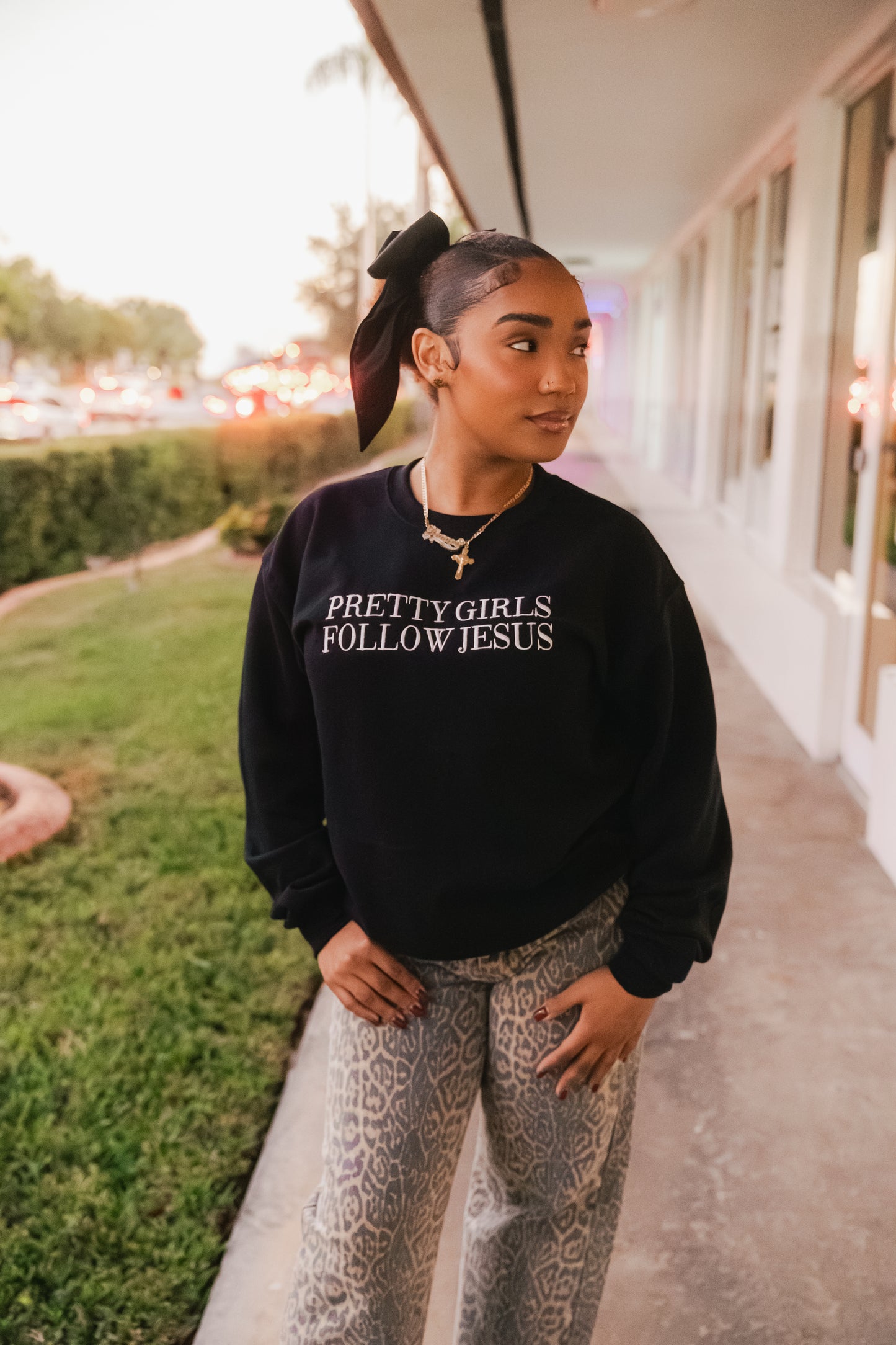 Embroidered Pretty Girls Follow Jesus Sweatshirt – Black